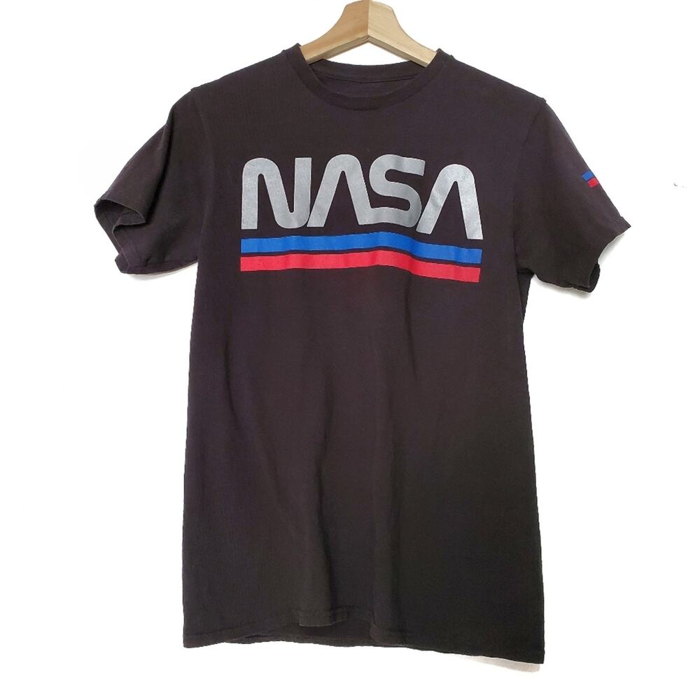Fifth Sun | NASA Graphic Tee - Picture 1 of 5